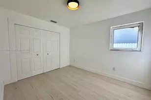 629 SW 4th St, Hallandale Beach, FL 33009 - Photo 16