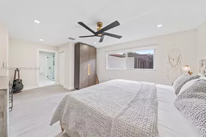 8451 Dundee Ter, Miami Lakes, FL 33016 - Photo 24