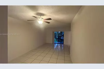 851 NE 207th Ln #204-13, Miami, FL 33179 - Photo 4