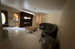 14630 NE 5th Ct, Miami, FL 33161 - Photo 2