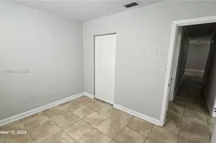 1040 N 70th Ave, Hollywood, FL 33024 - Photo 22