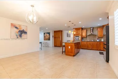 6541 Lake Como Ter, Miami Lakes, FL 33014 - Photo 12
