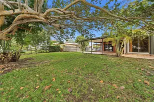 10730 SW 51st Dr, Miami, FL 33165 - Photo 28