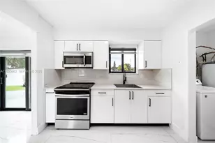 2401 SW 45th Ave, Fort Lauderdale, FL 33317 - Photo 8