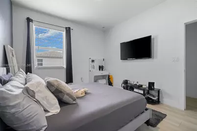 1387 SE 26th Ter, Homestead, FL 33035 - Photo 6