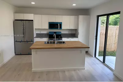 574 NW 7th St #1, Florida City, FL 33034 - Photo 2