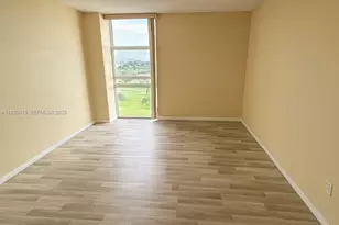 20301 W Country Club Dr, Aventura, FL 33180 - Photo 14