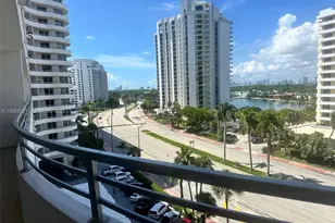 5555 Collins Ave, Miami Beach, FL 33140 - Photo 4
