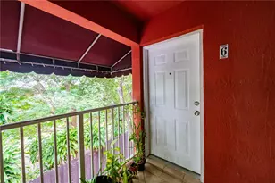 63 NW 17th Pl, Miami, FL 33125 - Photo 2