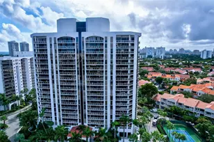 3598 Yacht Club Dr, Aventura, FL 33180 - Photo 44