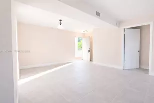 731 N Pine Island Rd, Plantation, FL 33324 - Photo 4