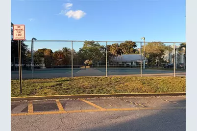 731 N Pine Island Rd #206, Plantation, FL 33324 - Photo 20