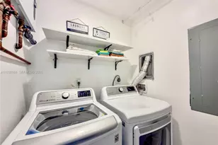 18133 SW 93rd Ave, Palmetto Bay, FL 33157 - Photo 8