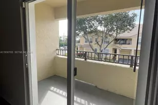 802 Belmont Ln, North Lauderdale, FL 33068 - Photo 18