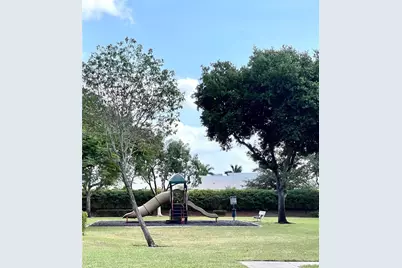 802 Belmont Ln #1, North Lauderdale, FL 33068 - Photo 34