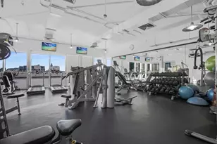 10 SW South River Dr, Miami, FL 33130 - Photo 24