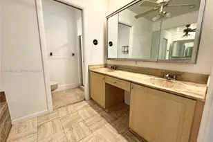 2001 S Saint Andrews Rd, Hollywood, FL 33021 - Photo 38