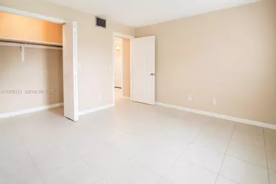 4951 Wedgewood Way #1, West Palm Beach, FL 33417 - Photo 6