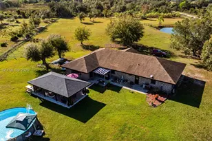 1472 N Charolais Rd, Other City - In The State Of Florida, FL 33935 - Photo 16