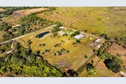 1472 N Charolais Rd, Other City - In The State Of Florida, FL 33935 - Photo 10