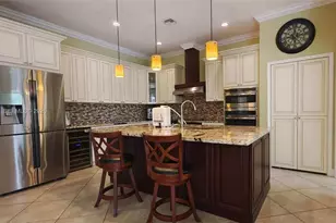 1035 Waterside Cir, Weston, FL 33327 - Photo 6