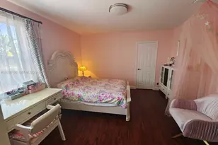 1035 Waterside Cir, Weston, FL 33327 - Photo 14