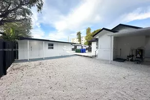 248 SW 18th Ct, Miami, FL 33135 - Photo 12