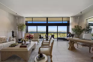 2450 Presidential Way, West Palm Beach, FL 33401 - Photo 2