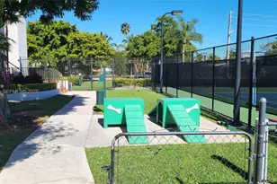 1000 Venetian Way, Miami Beach, FL 33139 - Photo 32