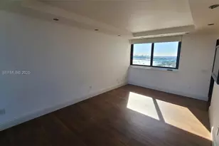 1000 Venetian Way, Miami Beach, FL 33139 - Photo 14