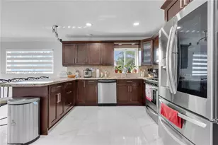 11051 SW 69th Dr, Miami, FL 33173 - Photo 8