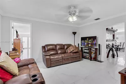 11051 SW 69th Dr, Miami, FL 33173 - Photo 24