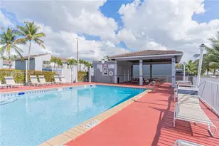 6900 NW 173rd Dr, Hialeah, FL 33015 - Photo 2