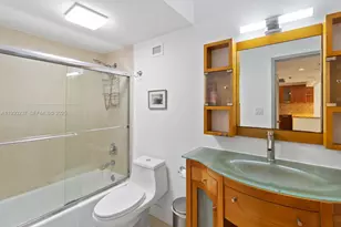 100 Lincoln Rd, Miami Beach, FL 33139 - Photo 14