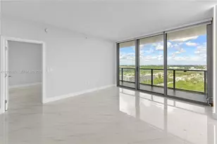 16385 Biscayne Blvd, North Miami Beach, FL 33160 - Photo 6