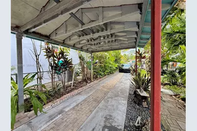 1001 NW 23rd Ct #Rear, Miami, FL 33125 - Photo 20