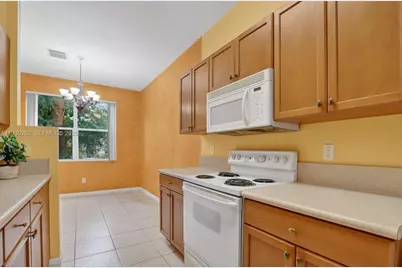 445 Rainbow Springs Ter, Royal Palm Beach, FL 33411 - Photo 10