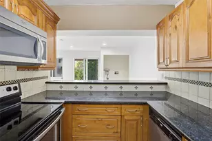 2120 SW 16th St, Miami, FL 33145 - Photo 14