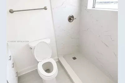 749 SE 15th St #10, Fort Lauderdale, FL 33316 - Photo 8