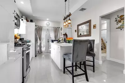 16020 SW 208th Ave, Miami, FL 33187 - Photo 14