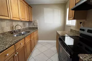 6091 W 22nd Ct, Hialeah, FL 33016 - Photo 4