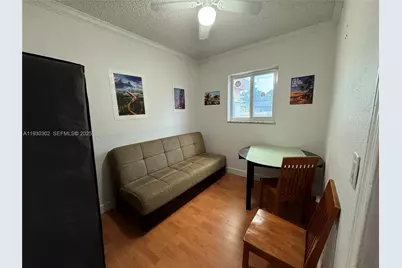 2955 NW 102nd St, Miami, FL 33147 - Photo 10