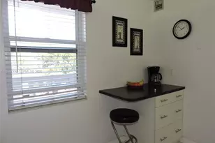 324 SE 10th St, Dania Beach, FL 33004 - Photo 8