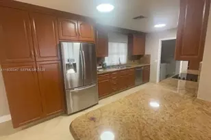 360 NW 53rd St, Boca Raton, FL 33487 - Photo 4