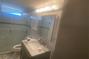2905 Point E Dr, Aventura, FL 33160 - Photo 16