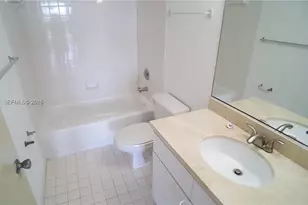 7832 Collins Ave, Miami Beach, FL 33141 - Photo 22