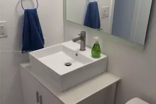 1800 Sans Souci Blvd, North Miami, FL 33181 - Photo 6