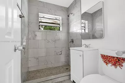 14600 NE 14th Ave #2, Miami, FL 33161 - Photo 6