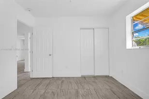 14600 NE 14th Ave, Miami, FL 33161 - Photo 18