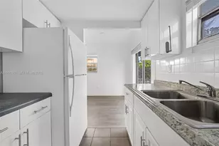 8295 NE Miami Ct, Miami, FL 33138 - Photo 12